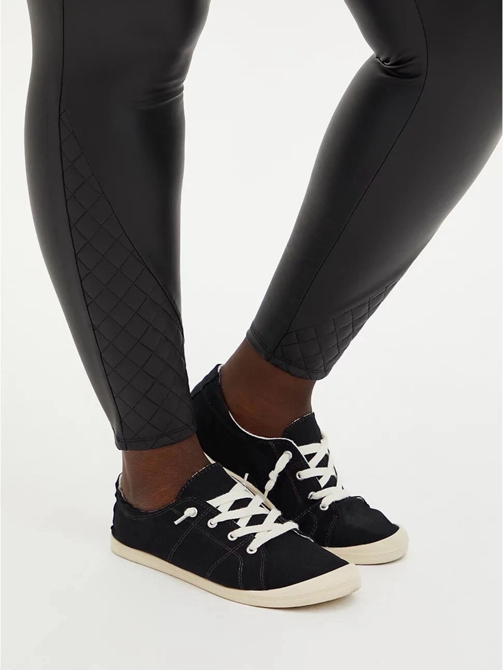 Torrid 4X Platinum BlackLegging Faux Leather Quilted Hem High Waisted - Picture 4 of 11